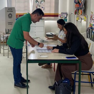 Eleições 2024: Soratto (PL) votou às 9h22, no Centro de Tubarão
