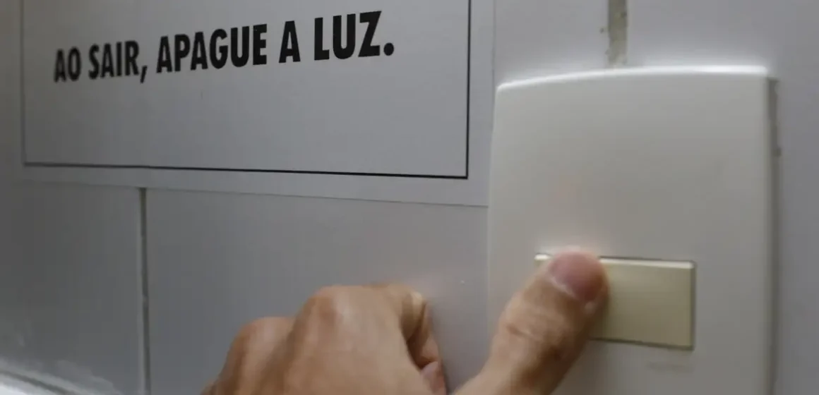 Atenção, consumidores: Cergal alerta para consumo de energia no verão