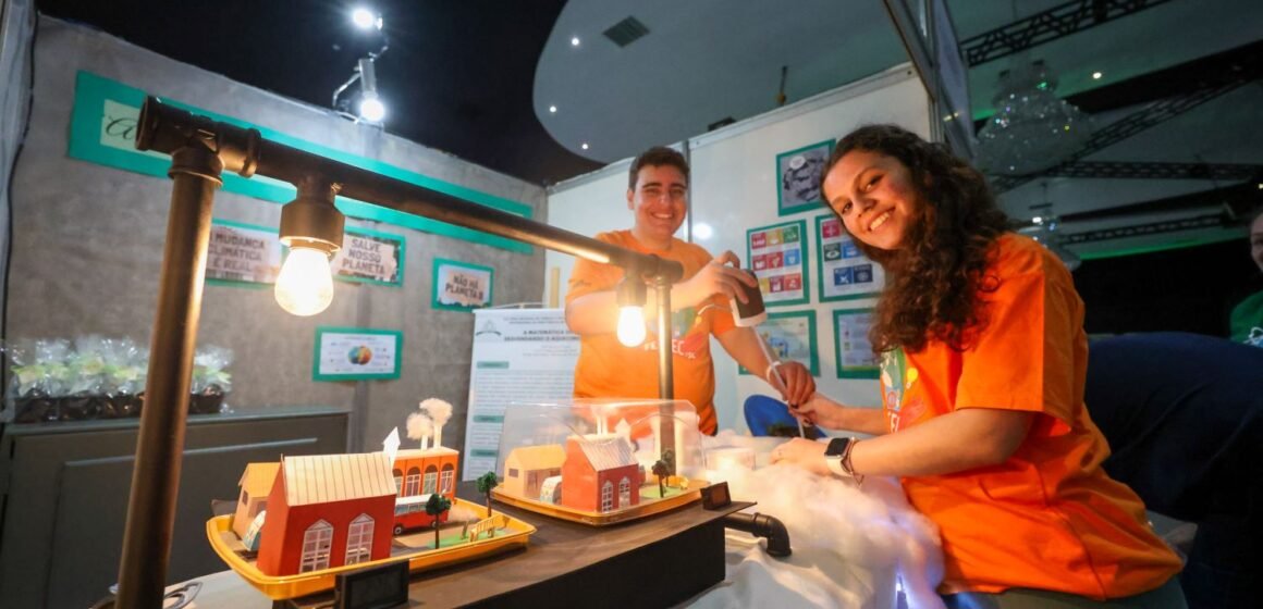 XVI Feira Estadual de Ciência e Tecnologia acontece em Criciúma
