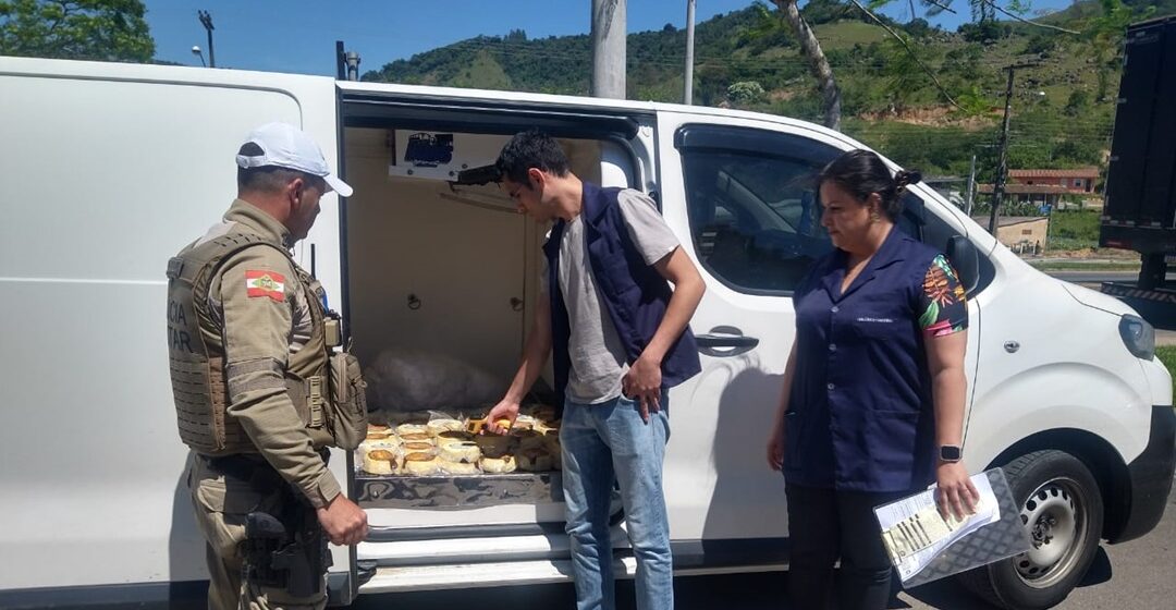 Gravatal: carga de alimentos em condições irregulares são apreendidos