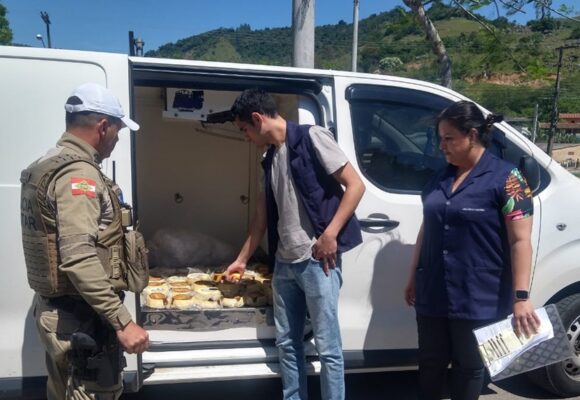 Gravatal: carga de alimentos em condições irregulares são apreendidos