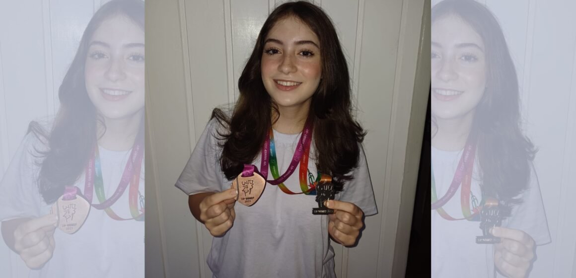 Estudante de 13 anos de Capivari de Baixo brilha em Olimpíadas de Matemática e competições regionais