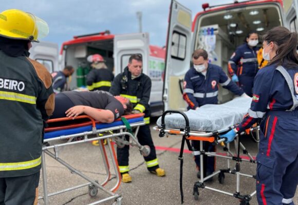 Equipes do Samu de Santa Catarina participam do simulado de acidente aéreo