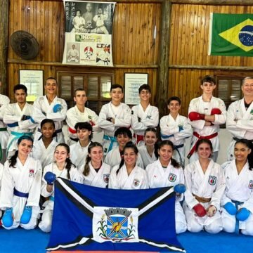Sete atletas representarão Tubarão no Campeonato Brasileiro Júnior de Karatê Sete atletas representarão Tubarão no Campeonato Brasileiro Júnior de Karatê
