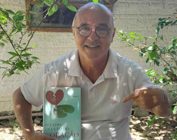 Jornalista e professor lança livro de romance em Laguna e Tubarão