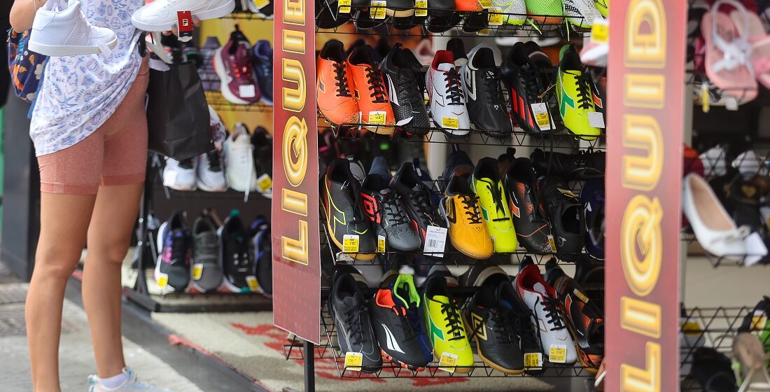 Economia em alta: comércio de SC está mais confiante e disposto a contratar