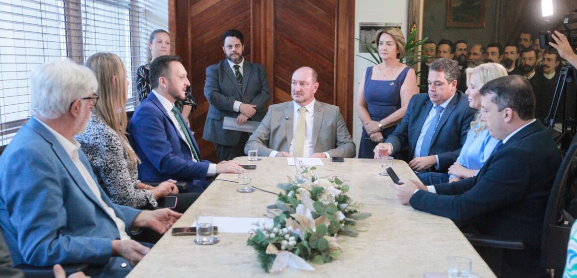 SC dará primeiro passo para mapear autismo com assinatura de termo de cooperação SC dará primeiro passo para mapear autismo com assinatura de termo de cooperação