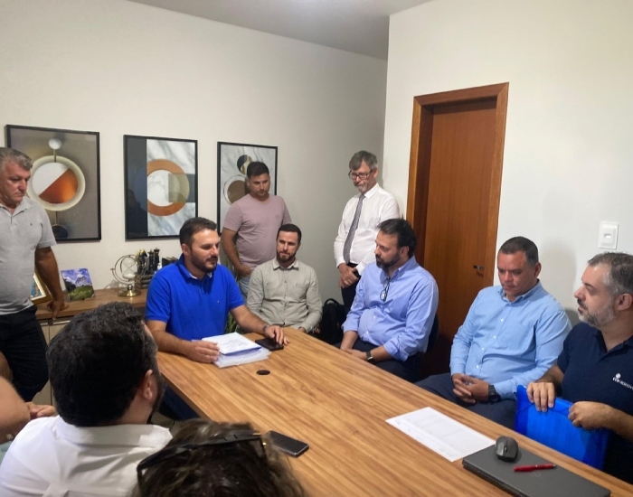 Após reunião, trecho da BR-101 em Pescaria Brava voltará a ser mão dupla Após reunião, trecho da BR-101 em Pescaria Brava voltará a ser mão dupla