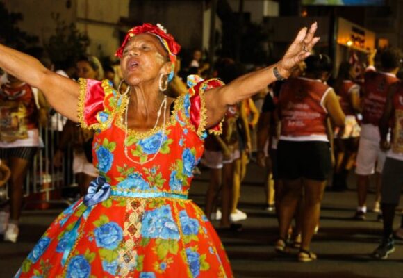 Pré-Carnaval de Laguna começa nesta sexta (7) com expectativa de grande público