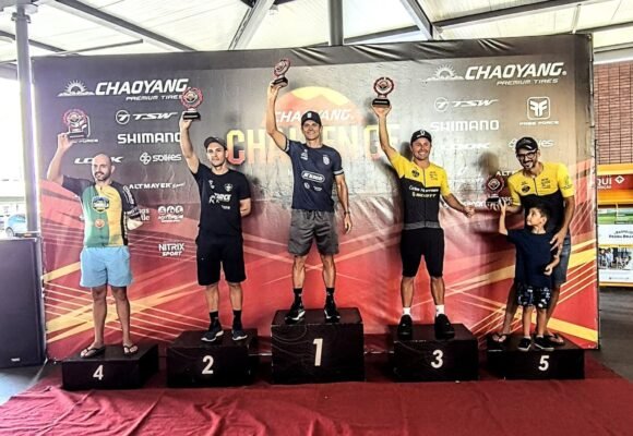 Ciclista tubaronense é campeão de etapa da Copa Challenge MTB