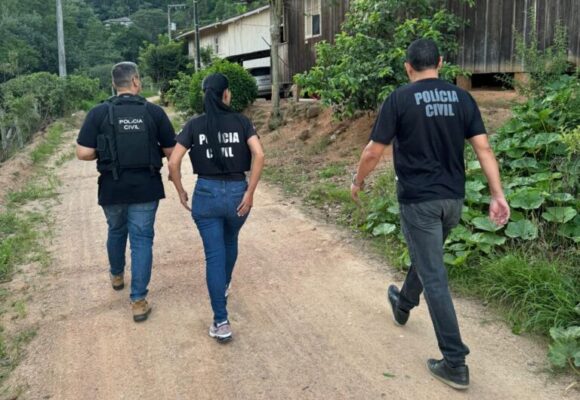 Operação de combate a exploração e abuso sexual infantil cumpre mandado em Tubarão