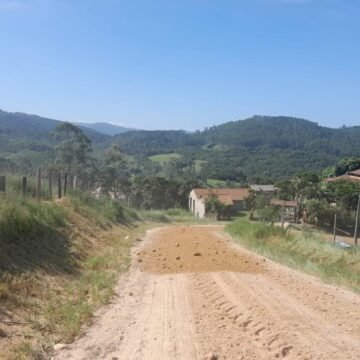 Tubarão: vias principais da Linha Mesquita e Sanga do Lageado recebem melhorias