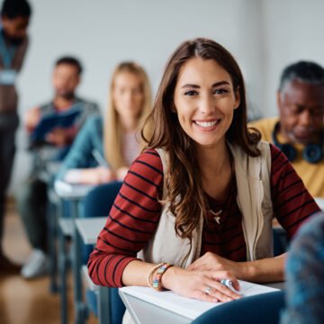 Inscrições para bolsa de R$ 1.050 do Pé-de-Meia são abertas Inscrições para bolsa de R$ 1.050 do Pé-de-Meia são abertas