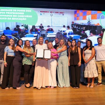 Professores nomeados no maior concurso público da história da Educação de Santa Catarina são empossados Professores nomeados no maior concurso público da história da Educação de Santa Catarina são empossados