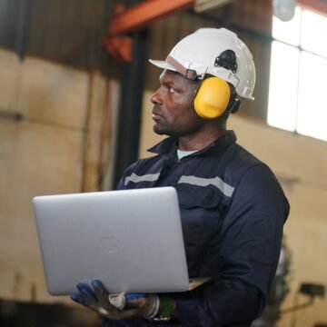 Indústria cresce 5,6% em 2024 e registra maior faturamento desde 2010