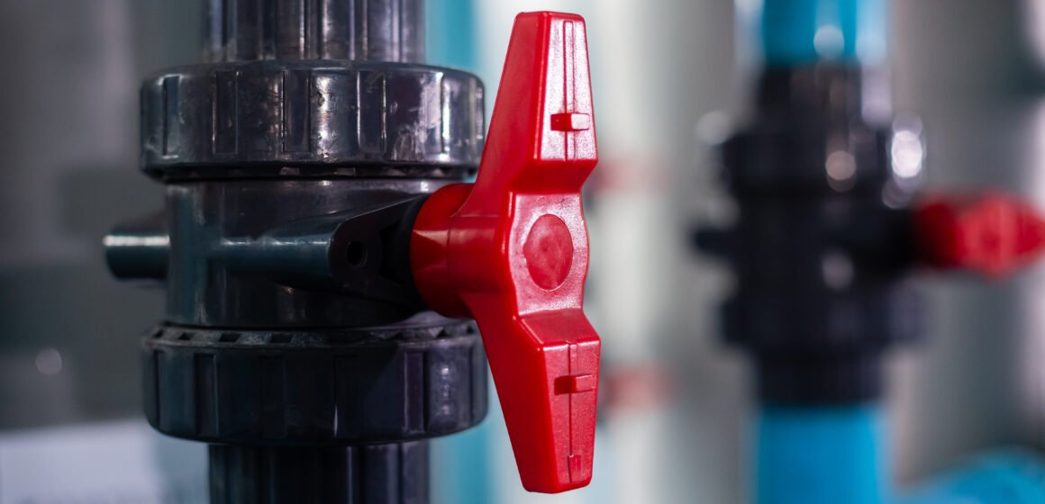 Concessionárias de Tubarão e Capivari de Baixo solicitam fechamento de registros de água hoje (12)