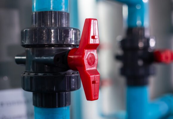 Concessionárias de Tubarão e Capivari de Baixo solicitam fechamento de registros de água hoje (12)