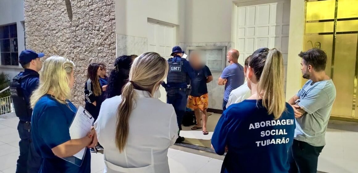 Nova força-tarefa acolhe pessoas em situação de rua em Tubarão Nova força-tarefa acolhe pessoas em situação de rua em Tubarão