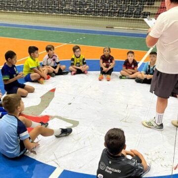 Projeto esportivo inicia aulas para mais de 700 alunos em Laguna