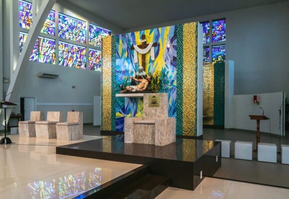 Catedral de Tubarão busca apoio para revitalização da igreja