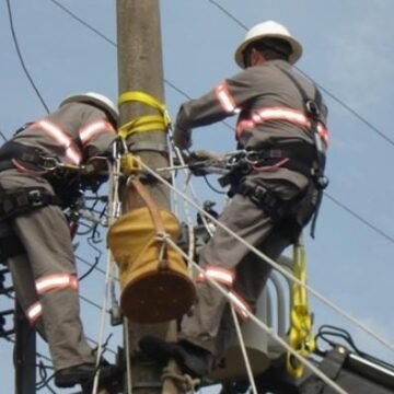 Celesc anuncia desligamentos programados em Laguna Celesc anuncia desligamentos programados em Laguna