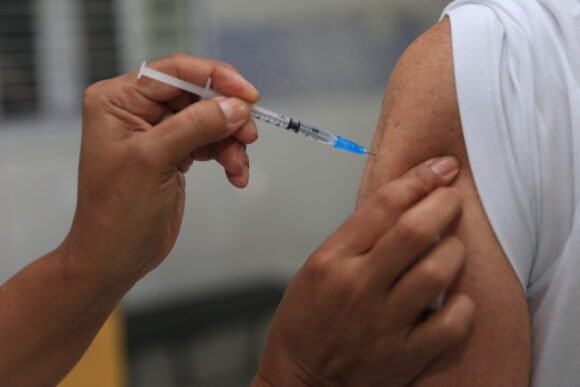 Apenas uma cidade de Santa Catarina atinge meta de vacinação contra a gripe