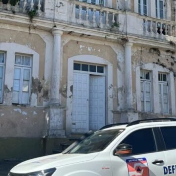 Prefeitura de Laguna divulga imagens de abandono do antigo paço municipal