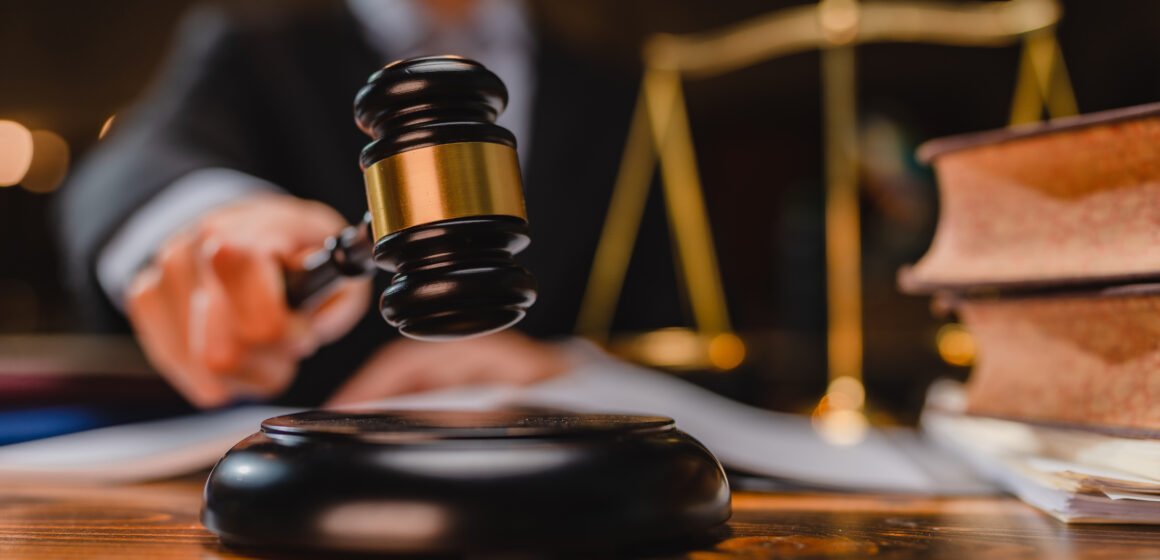 Pastor é condenado a 37 anos de prisão após abusar de adolescentes em Braço do Norte