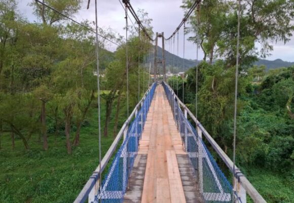 Ponte Pênsil é liberada para pedestres após reforma parcial