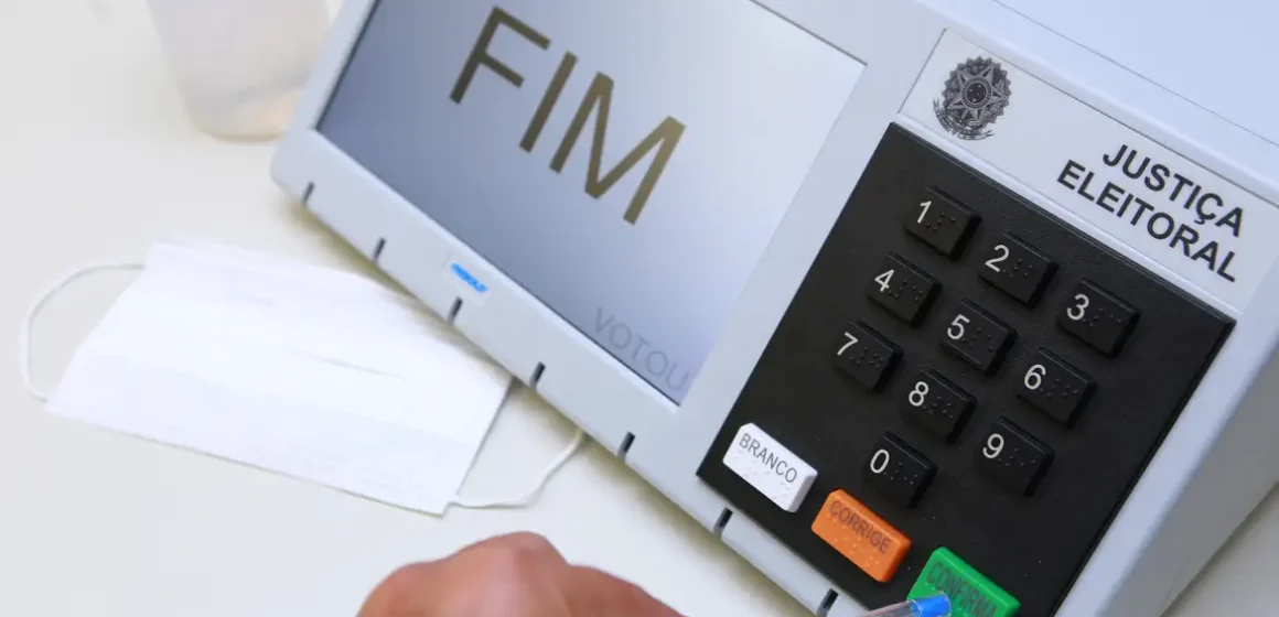 Mais de 5 milhões podem ter o título de eleitor cancelado Mais de 5 milhões podem ter o título de eleitor cancelado