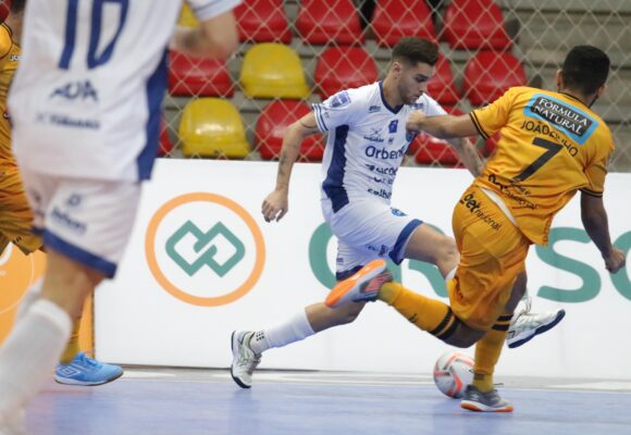 Tubarão Futsal perde por 6 a 2 para o Magnus pela Liga Nacional