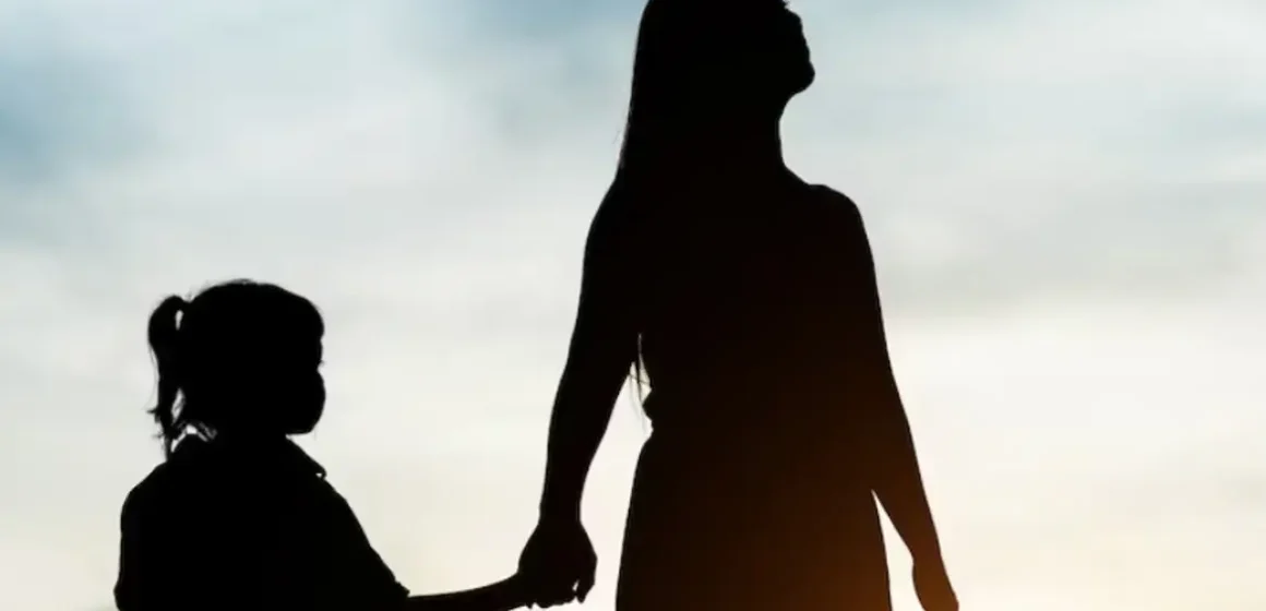 Mães solo lutam por direitos dos filhos na Justiça lenta