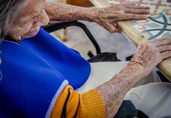 Ministério da Saúde amplia tratamento para casos graves de Alzheimer no SUS