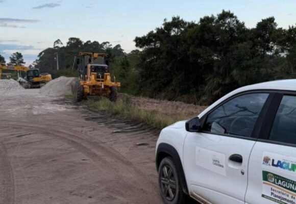 Trecho Norte de acesso a Laguna recebe restauração para corrigir problemas estruturais