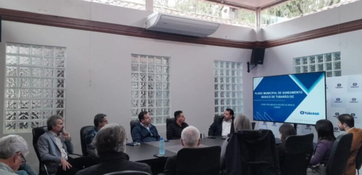 Prefeitura de Tubarão e AGR discutem melhorias no saneamento básico Prefeitura de Tubarão e AGR discutem melhorias no saneamento básico