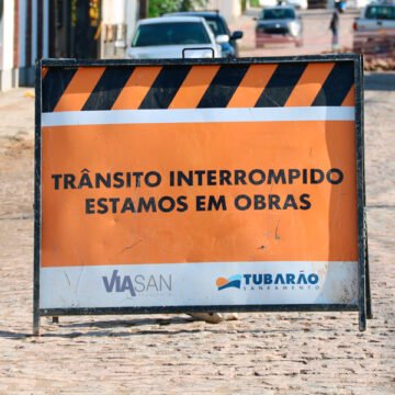 Tubarão Saneamento alerta moradores para aguardarem liberação para ligar esgoto Tubarão Saneamento alerta moradores para aguardarem liberação para ligar esgoto
