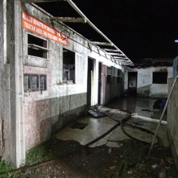 Incêndio atinge imóvel abandonado em Tubarão