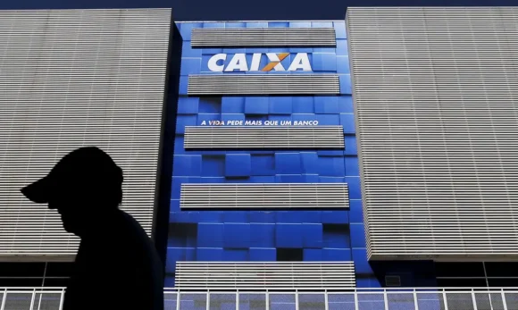 Bancários da Caixa entram em greve por tempo indeterminado em Tubarão e região