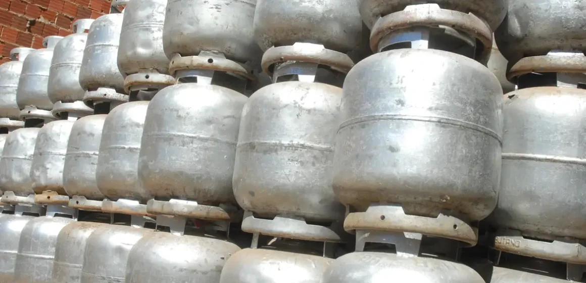 Preço do gás de cozinha em Tubarão varia até R$ 20