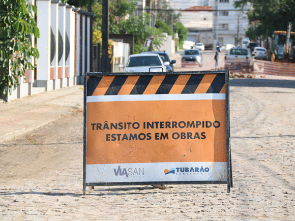 Tubarão Saneamento alerta moradores de quatro bairros sobre possível interrupção no abastecimento de água nesta segunda-feira (13)