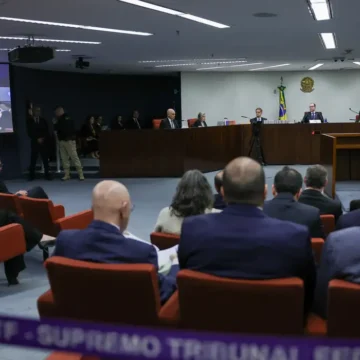 Defesa de Mauro Cid pede manutenção da delação premiada ao STF