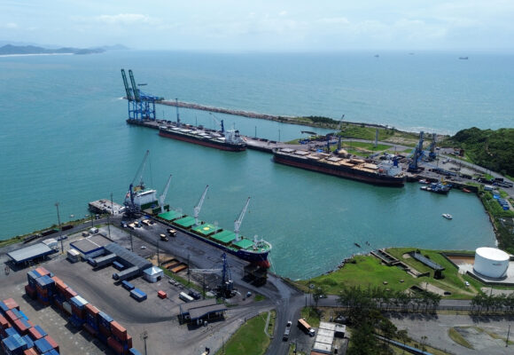 Porto de Imbituba supera 5,1 milhões de toneladas até agosto e consolida protagonismo logístico em SC