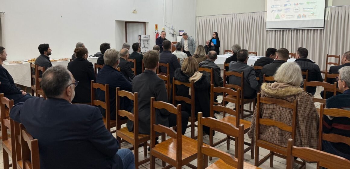 Conset celebra um ano de atuação em Tubarão com evento no Sindicont Conset celebra um ano de atuação em Tubarão com evento no Sindicont