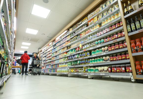 Comércio de Santa Catarina cresce o triplo da média nacional