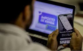 IR: mudanças podem isentar quem ganha até R$ 5 mil e reduzir imposto até R$ 7,3 mil