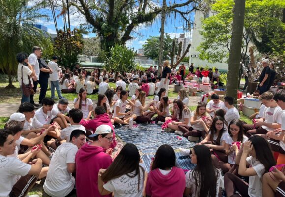 Evento de despedida emociona alunos do Terceirão Dehon 2025