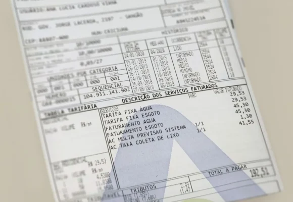 Consumidores da Casan terão redução de 4,21% na tarifa de água e esgoto