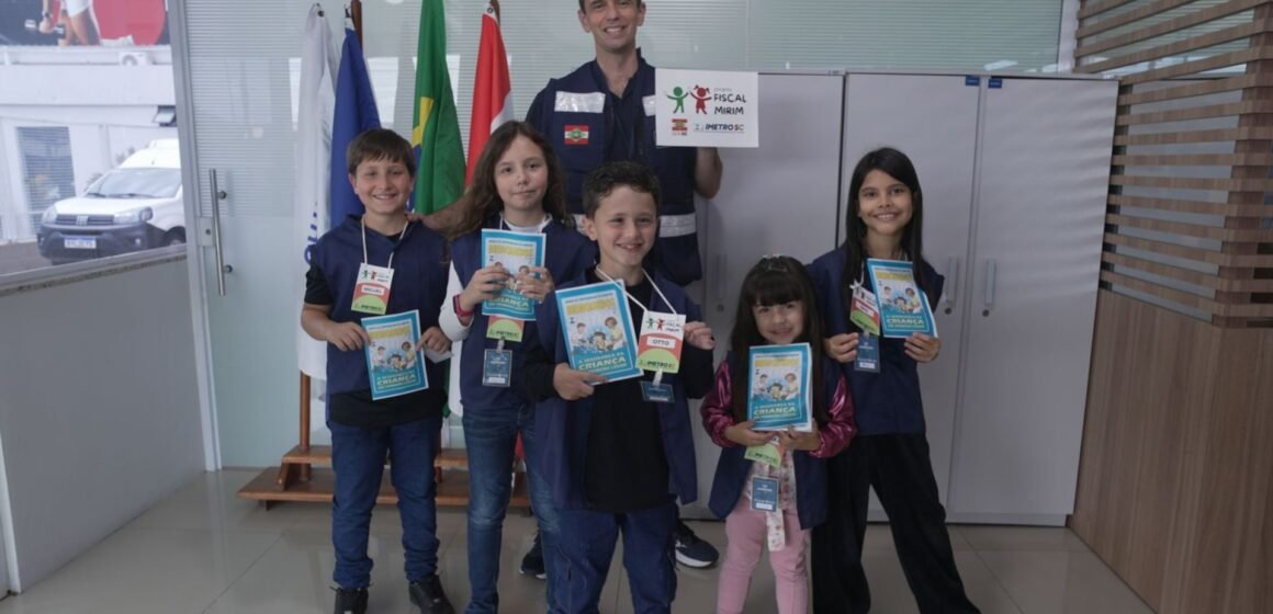 Projeto “Fiscal Mirim” aproxima crianças da fiscalização e da segurança no consumo em SC Projeto “Fiscal Mirim” aproxima crianças da fiscalização e da segurança no consumo em SC