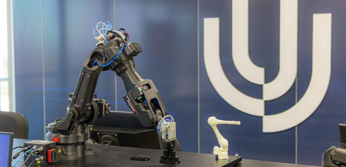 Cursos de tecnologia em Tubarão têm turmas reduzidas e foco prático Cursos de tecnologia em Tubarão têm turmas reduzidas e foco prático