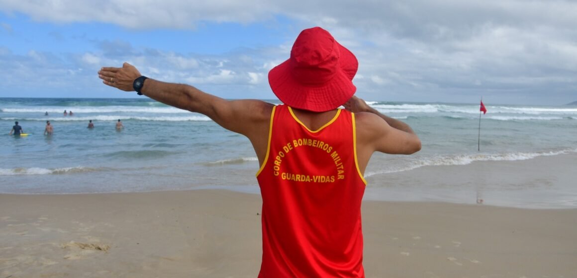 Pré-temporada da Estação Verão inicia com abertura de postos de guarda-vidas